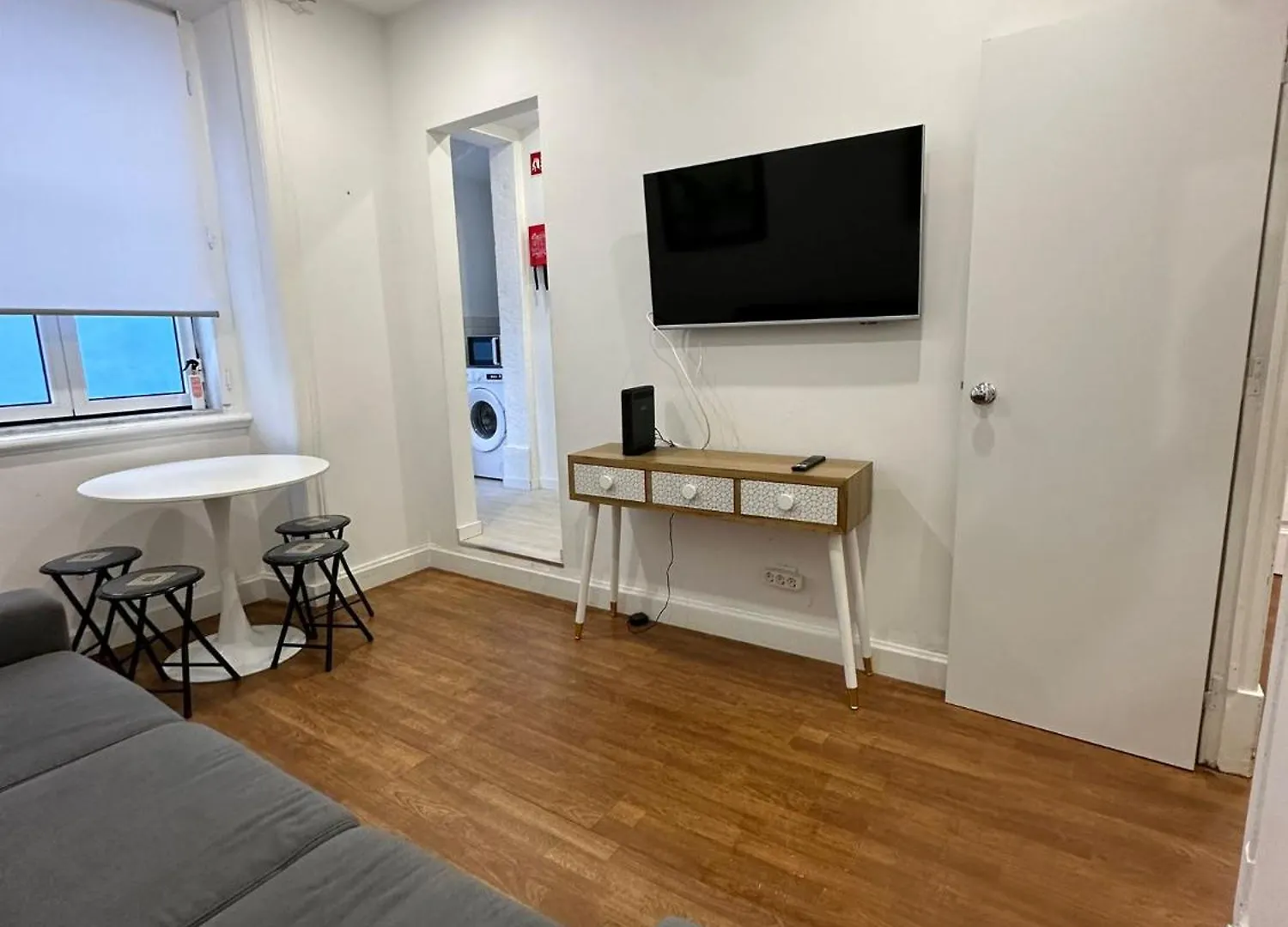 Apartamento T2 Em Lisboa 0*,  Portekiz